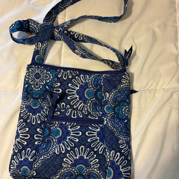 Vera Bradley Blue Floral Crossbody Bag Hipster - Picture 3 of 4